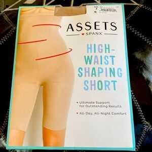 New in package Assets Spanx high waist shaping shorts soft nude